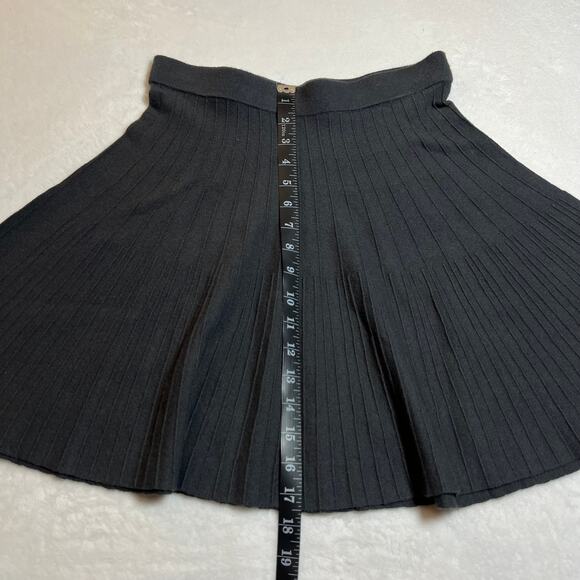 W118 by Walter Baker Knit Flare Mini Skirt Size Small Preppy Academia Neutral - Picture 6 of 6